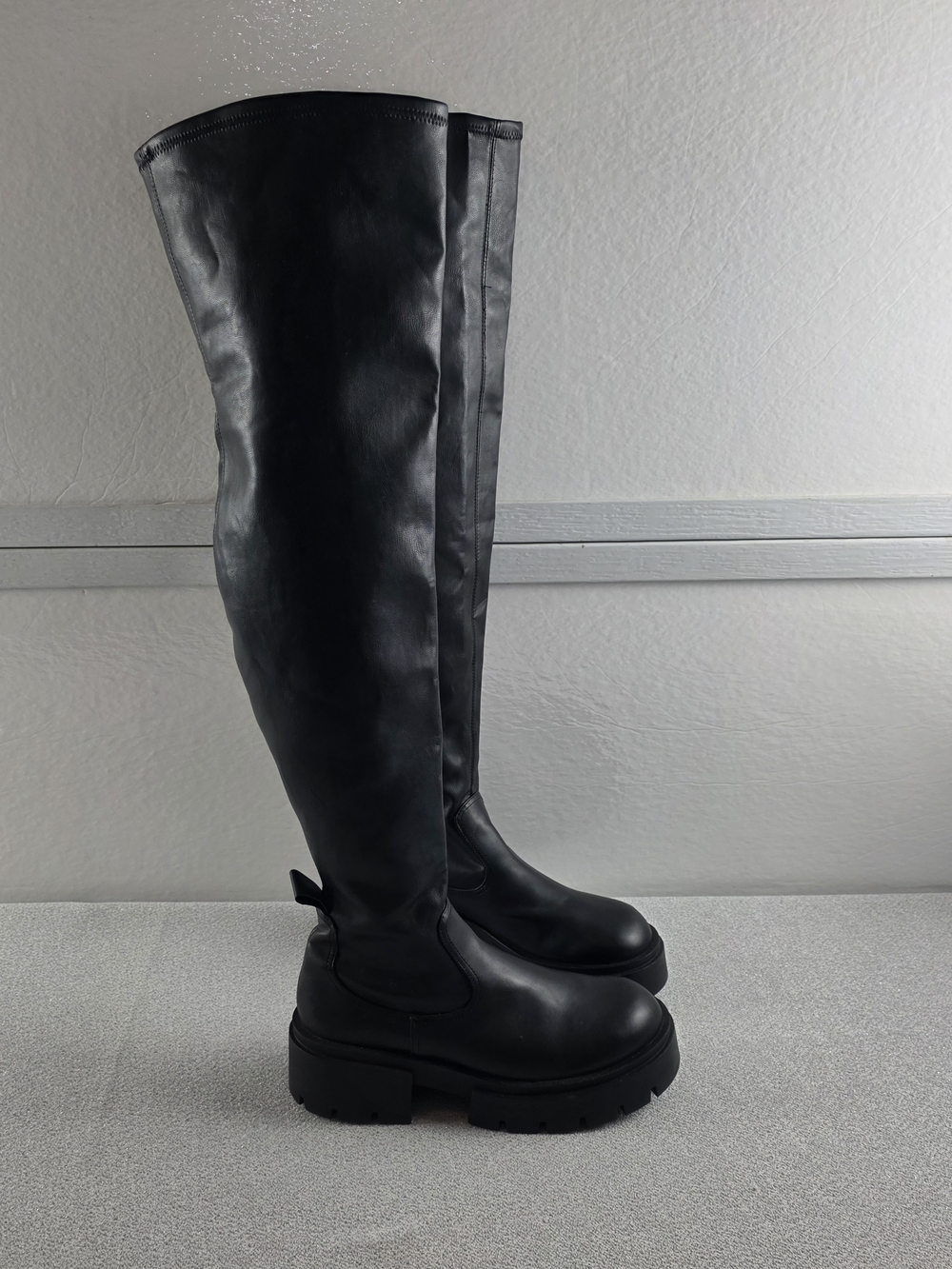 H&M Black Over-the-Knee Chunky Lug Sole Combat Boots Women's 41/8.5